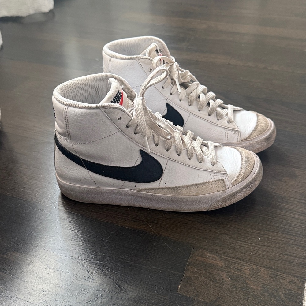 Nike mid blazers